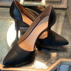 Black, leather, Cole Haan Pump, size 7.5, like new